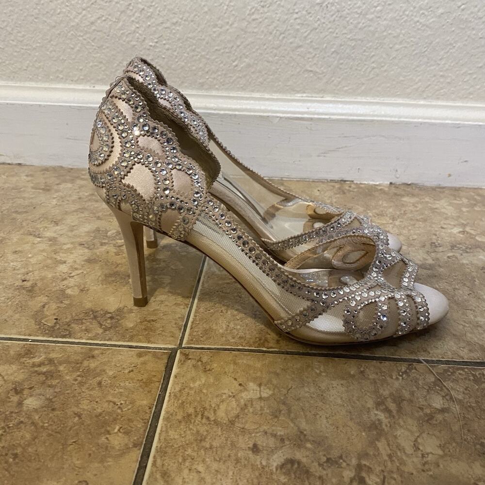 BHLDN Badgley Mischka Marla Peep Heels Embellished Nude Peep toe Pumps Size 6.5 - Picture 3 of 9